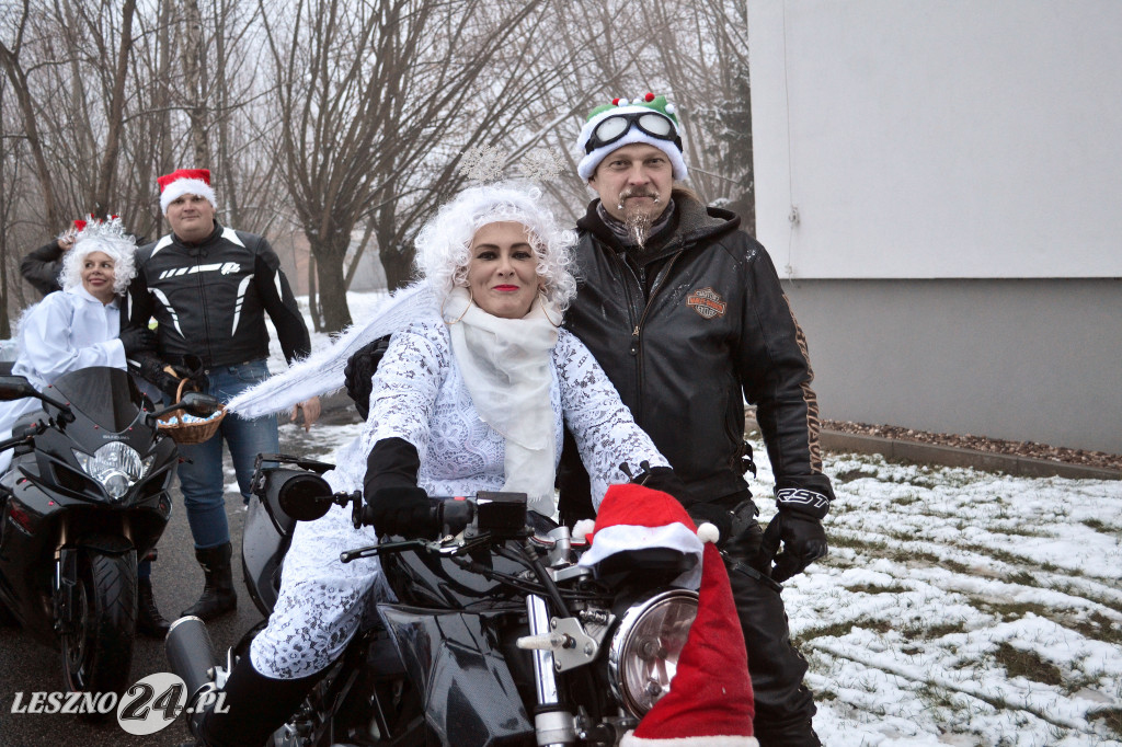 Mikołaj odwiedził dzieci. Na motocyklu!