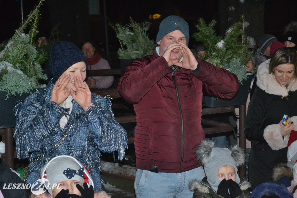W Krzemieniewie ubierali choinkę