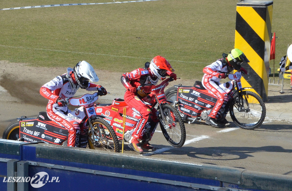Unia Leszno U-24 -  Landshut Devils 47:43.