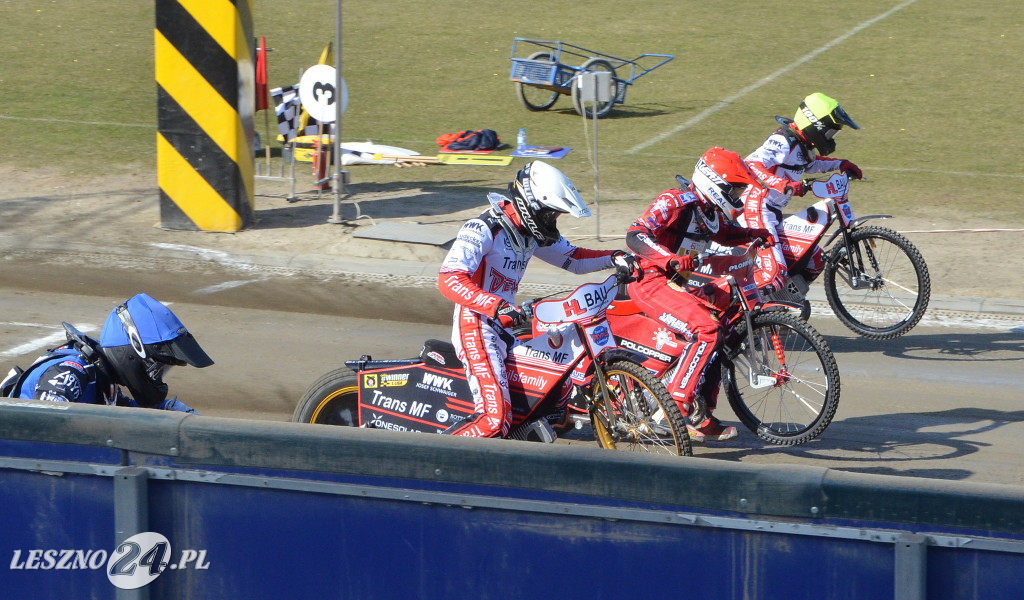 Unia Leszno U-24 -  Landshut Devils 47:43.