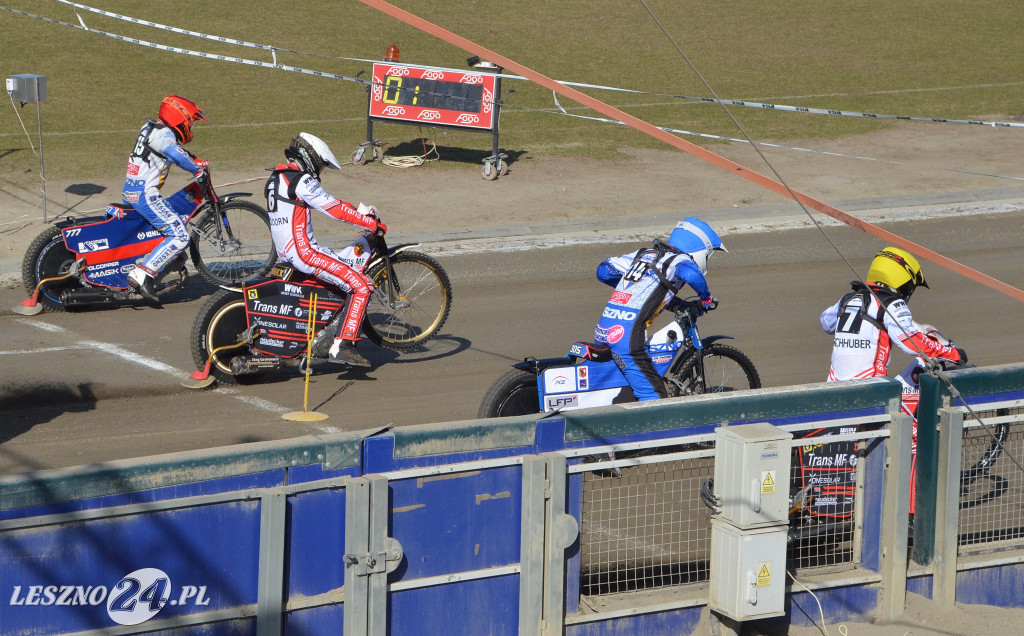 Unia Leszno U-24 -  Landshut Devils 47:43.