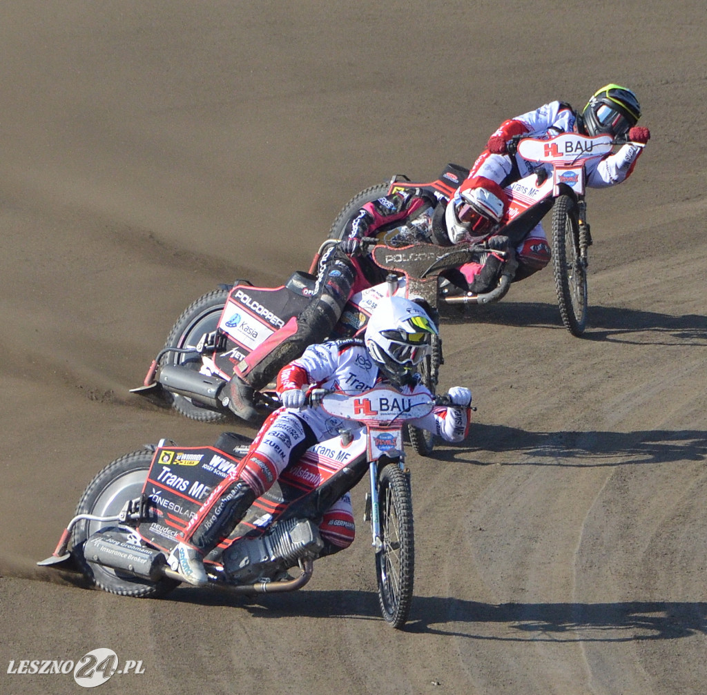 Unia Leszno U-24 -  Landshut Devils 47:43.
