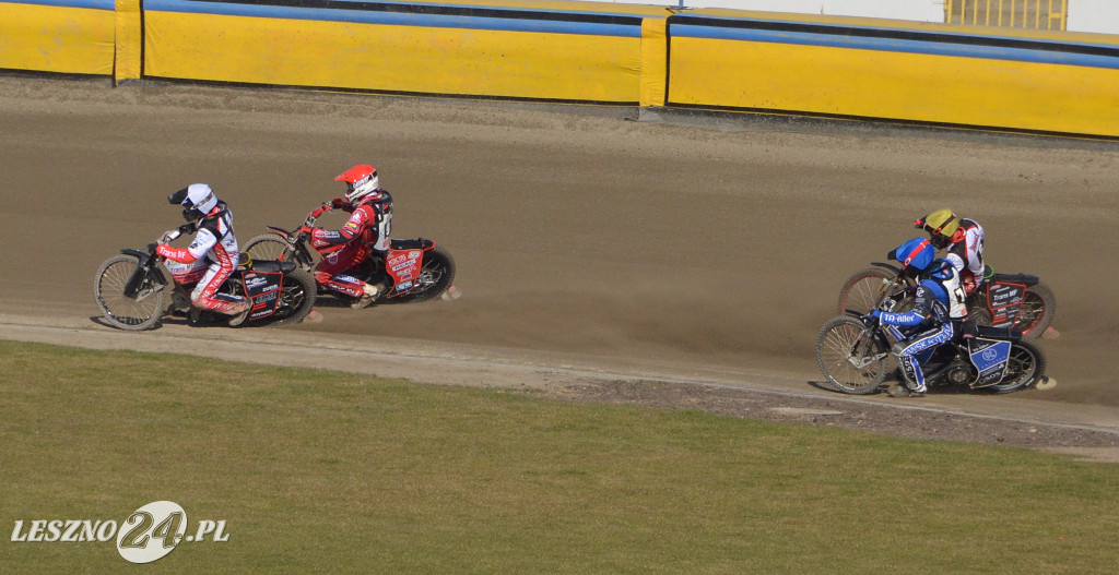 Unia Leszno U-24 -  Landshut Devils 47:43.