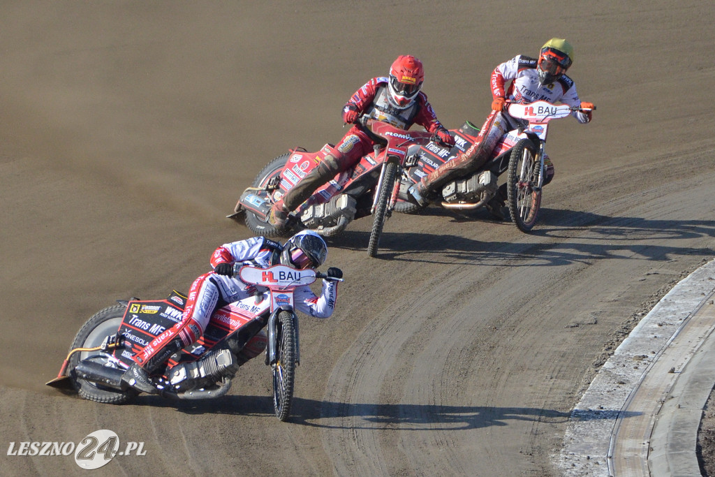 Unia Leszno U-24 -  Landshut Devils 47:43.
