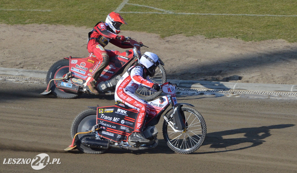 Unia Leszno U-24 -  Landshut Devils 47:43.