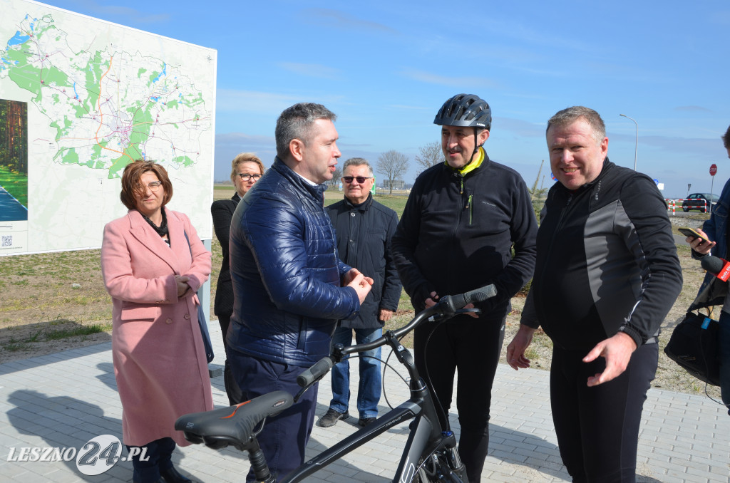 Otwarcie pierwszego w powiecie węzła rowerowego