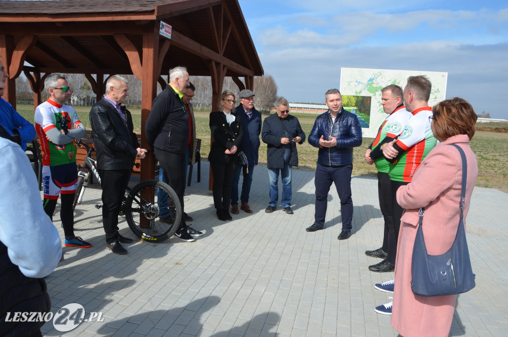 Otwarcie pierwszego w powiecie węzła rowerowego