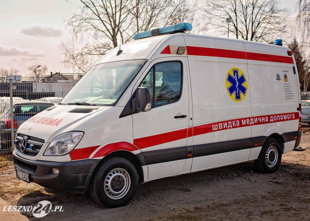 Karetka dla Ukrainy od dilerów samochodowych