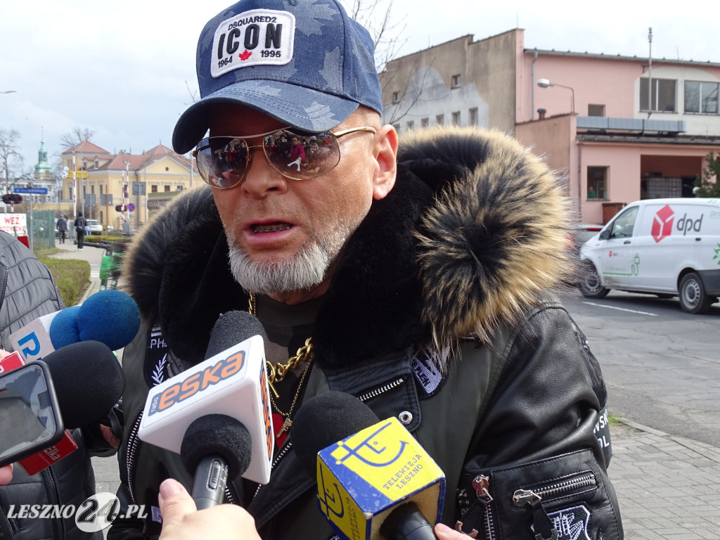 Krzysztof Rutkowski przed Akwawitem w Lesznie