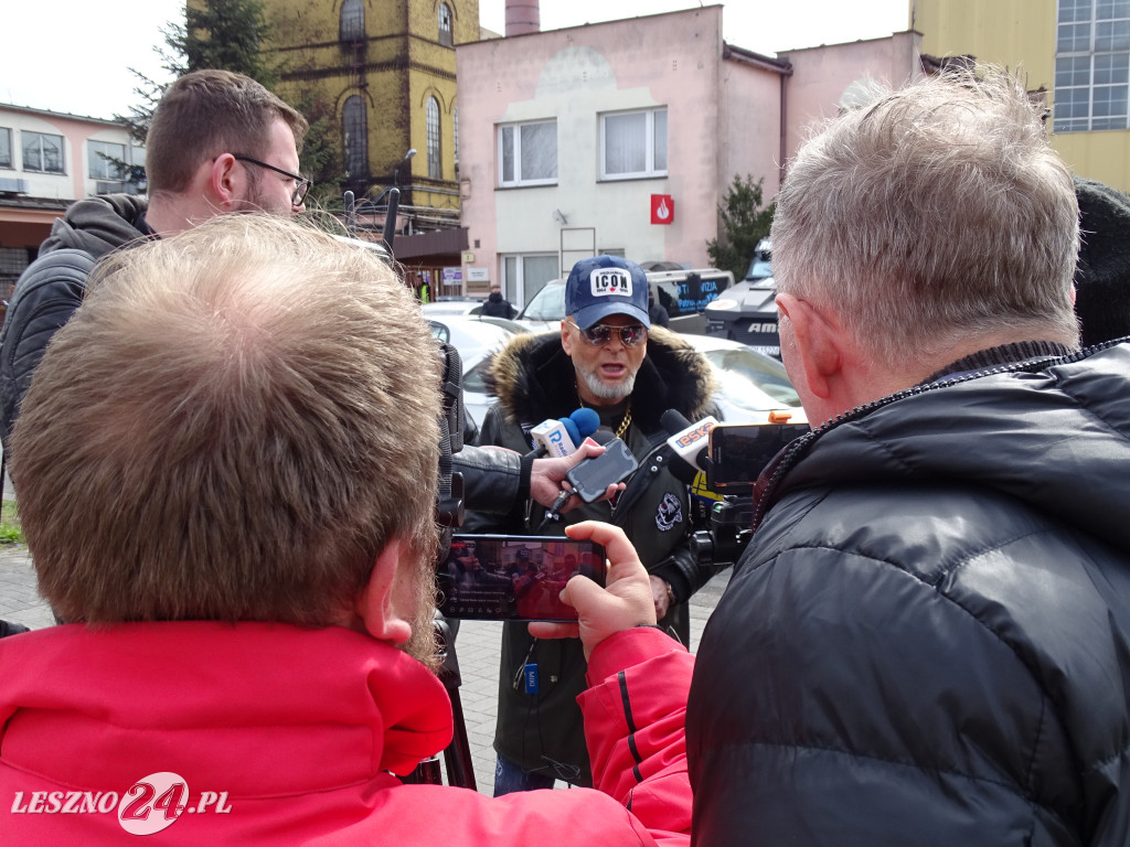Krzysztof Rutkowski przed Akwawitem w Lesznie