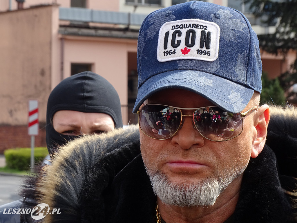 Krzysztof Rutkowski przed Akwawitem w Lesznie