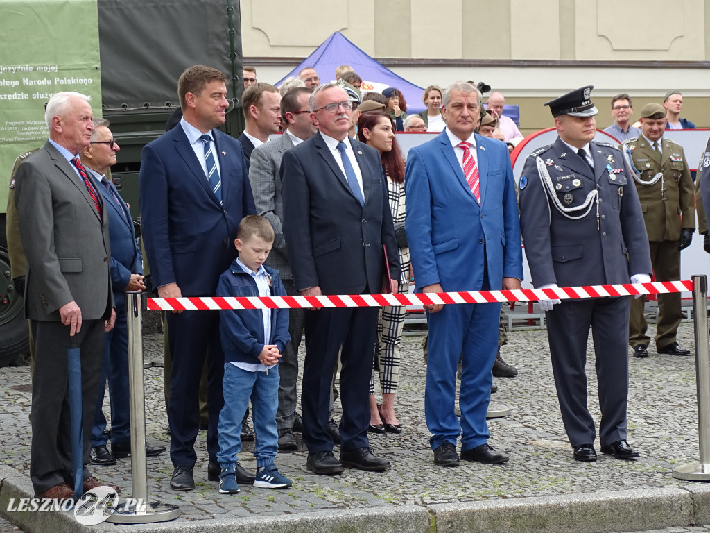 Przysięga WOT na Rynku w Lesznie