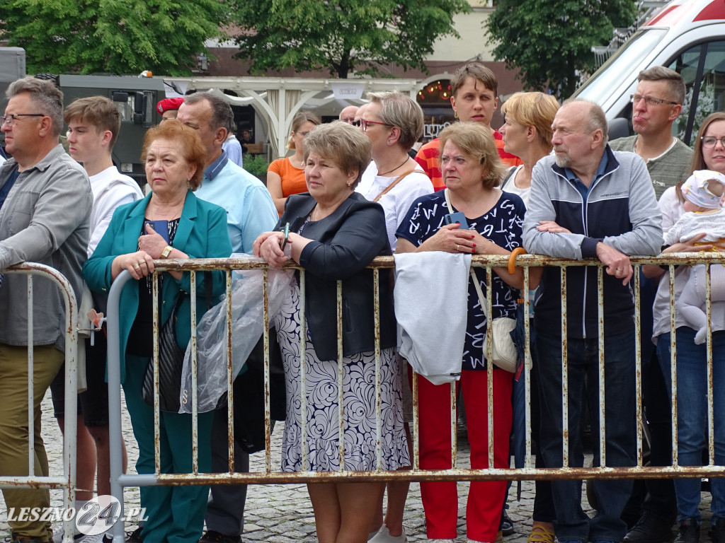Przysięga WOT na Rynku w Lesznie