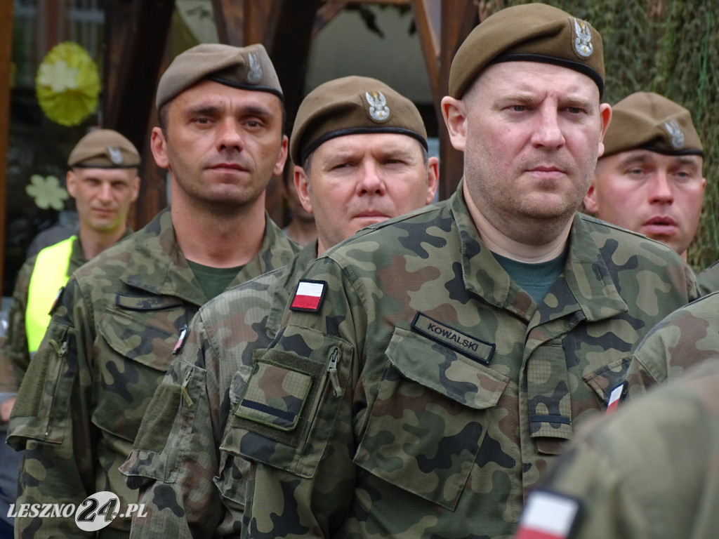 Przysięga WOT na Rynku w Lesznie