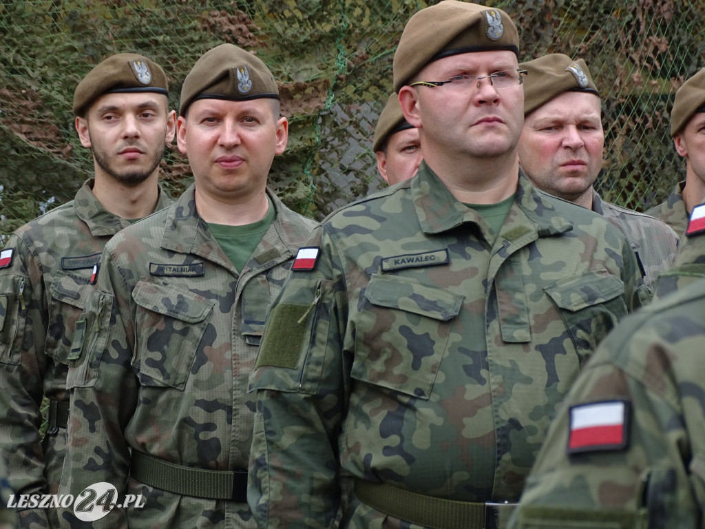 Przysięga WOT na Rynku w Lesznie