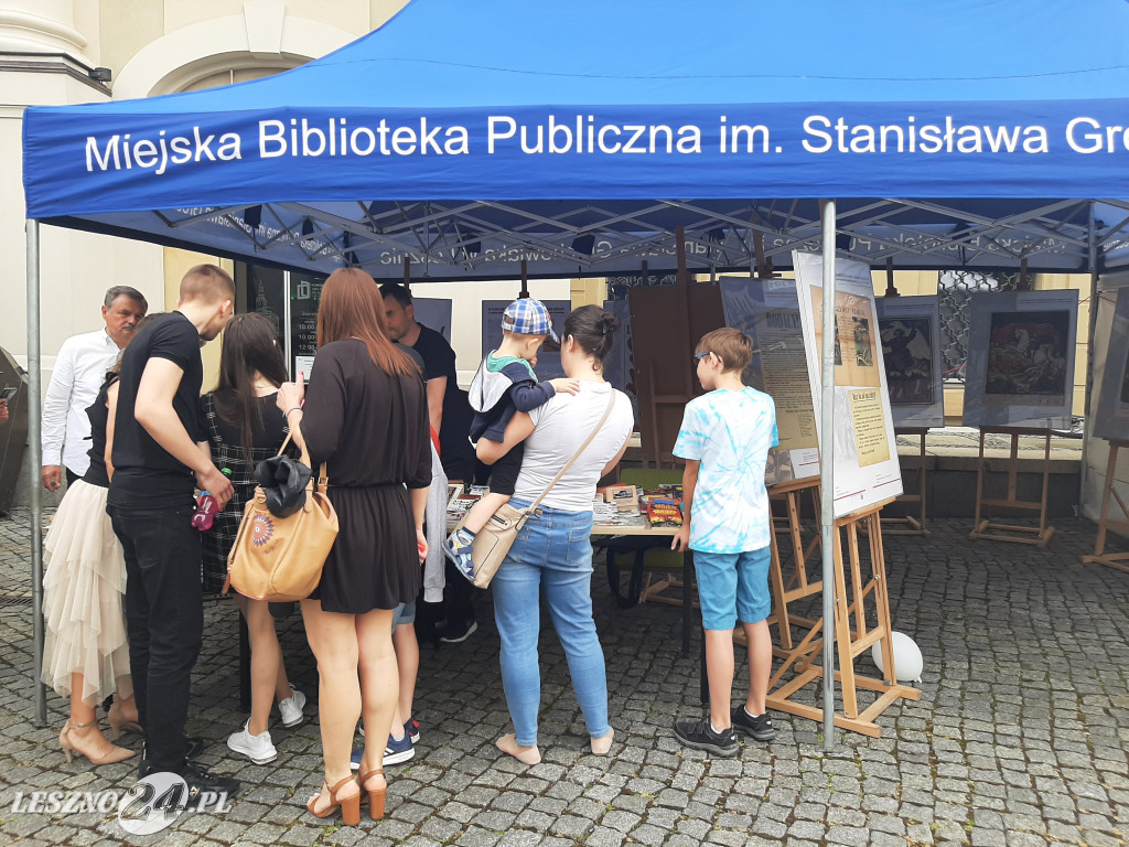 Przysięga WOT na Rynku w Lesznie