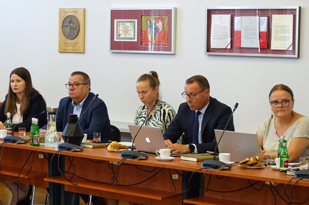 Sesja absolutoryjna w Lesznie 2022
