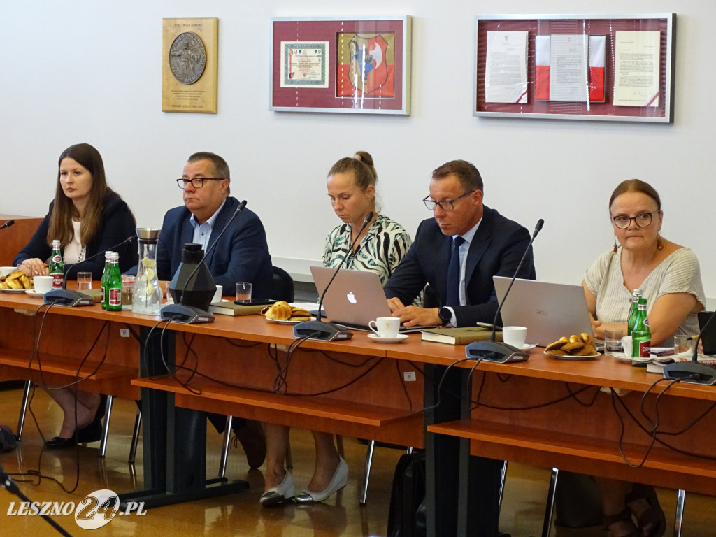 Sesja absolutoryjna w Lesznie 2022