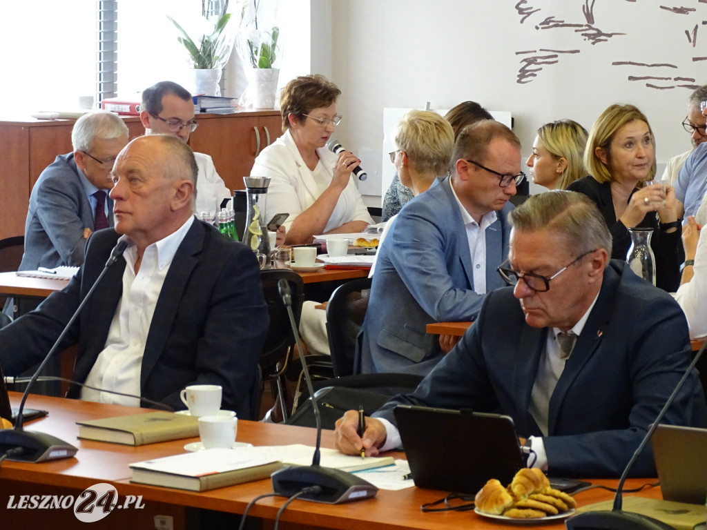 Sesja absolutoryjna w Lesznie 2022
