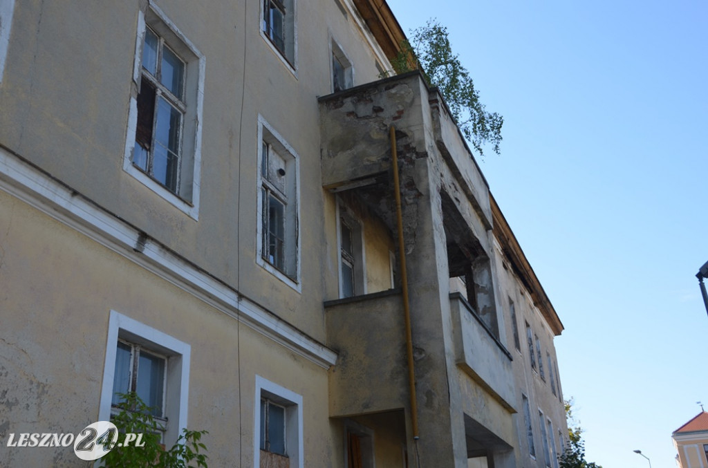 Palił się pustostan. Czy pożar spowodowali bezdomni?