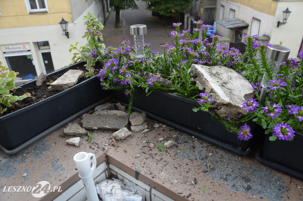 Niebezpieczny balkon przy ul. Leszczyńskich