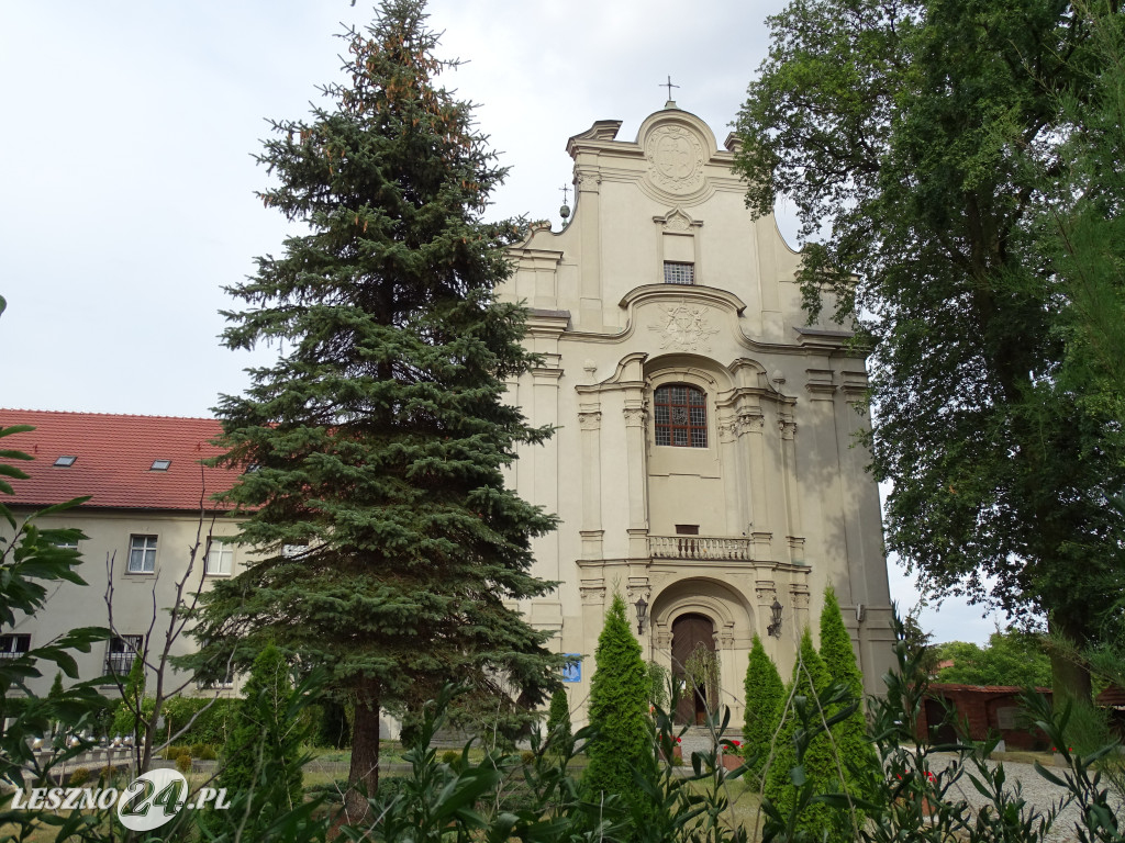Klasztor Franciszkanów w Osiecznej