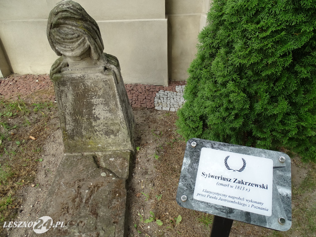 Klasztor Franciszkanów w Osiecznej