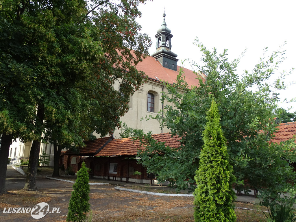 Klasztor Franciszkanów w Osiecznej