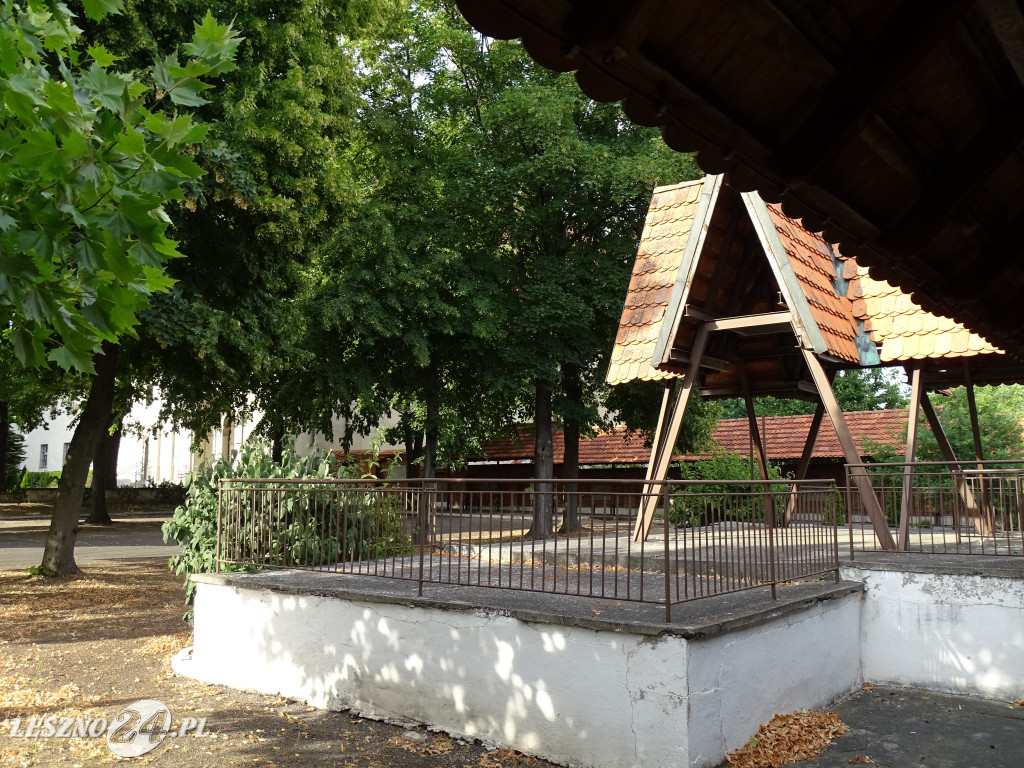 Klasztor Franciszkanów w Osiecznej