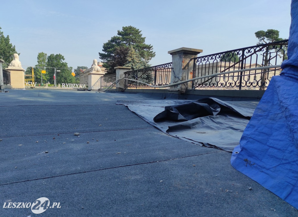 Zamkowy most jeszcze w remoncie