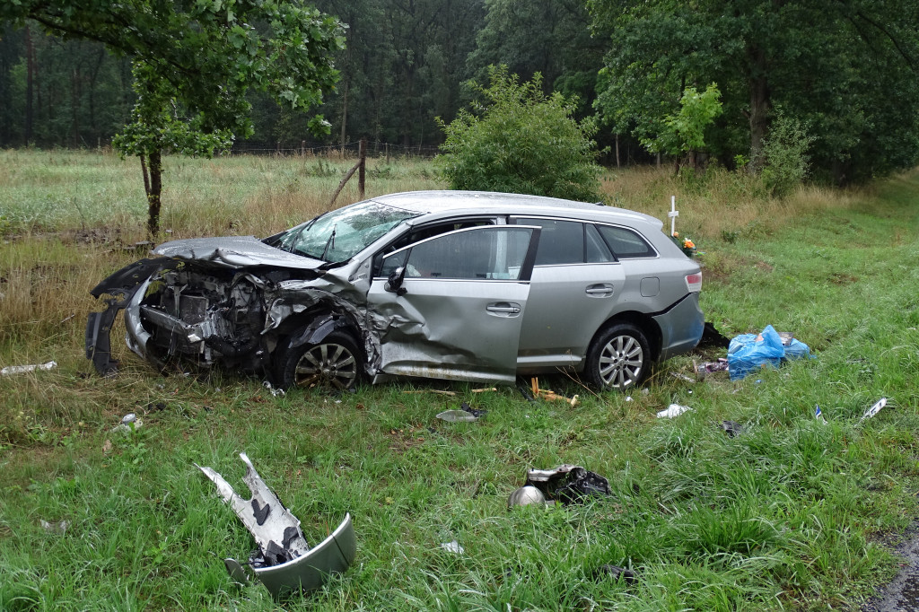 Wypadek na trasie Leszno-Góra