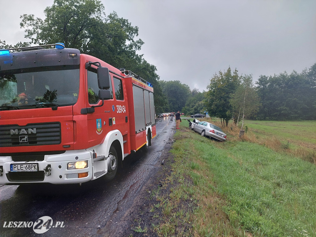 Wypadek na trasie Leszno-Góra