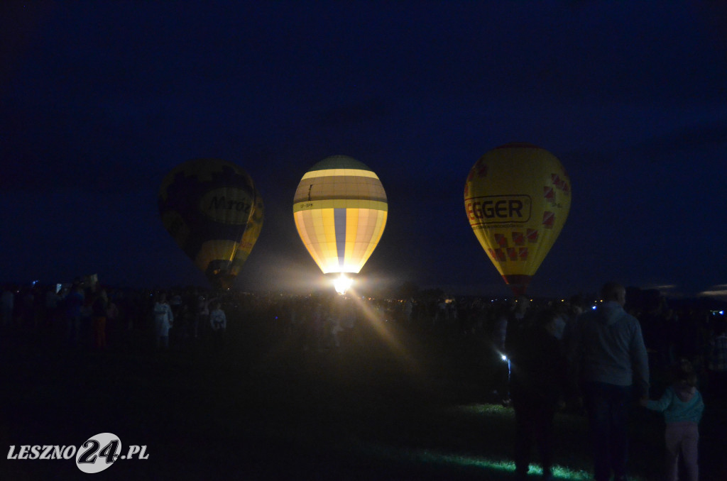 Nocny pokaz balonów 2022