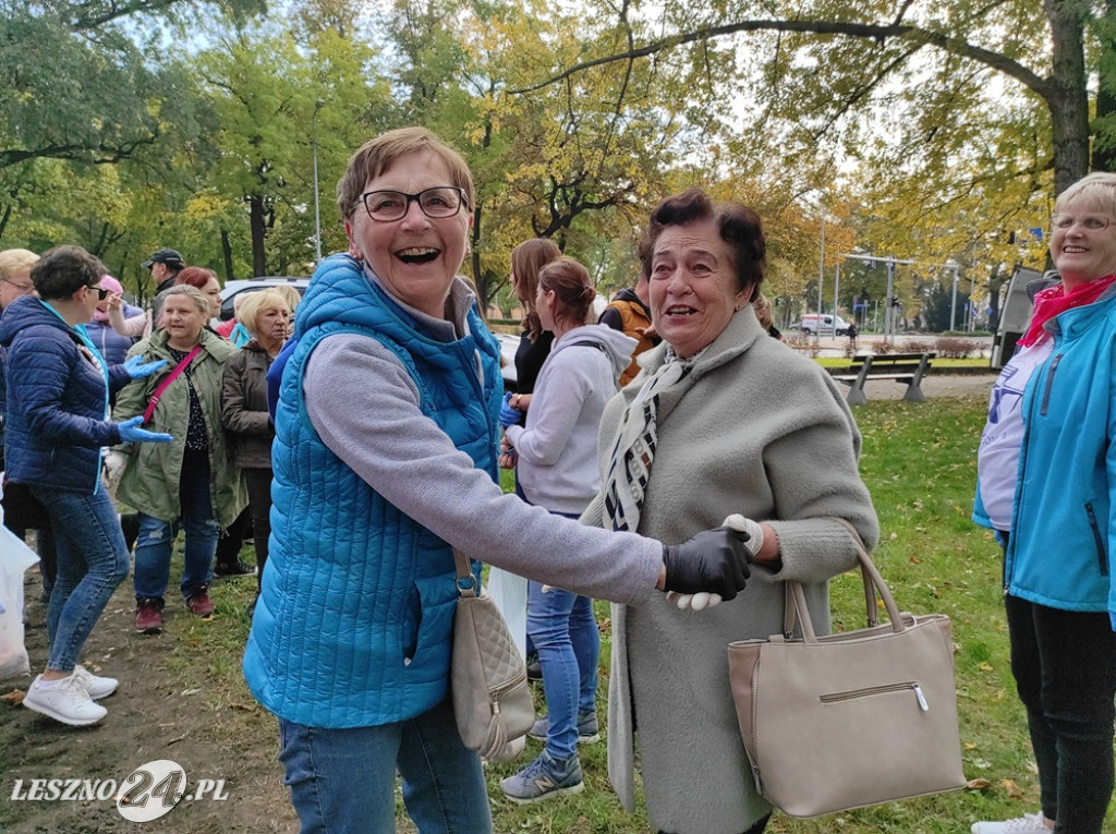 Sadzenie żonkili na Polu Nadziei