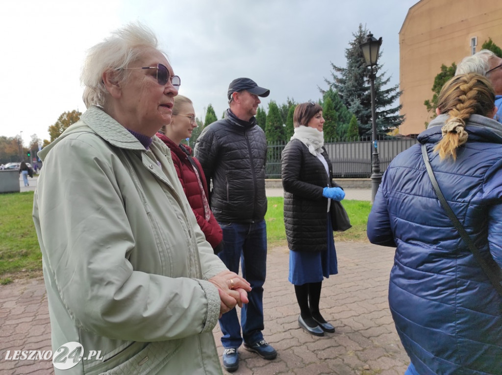 Sadzenie żonkili na Polu Nadziei