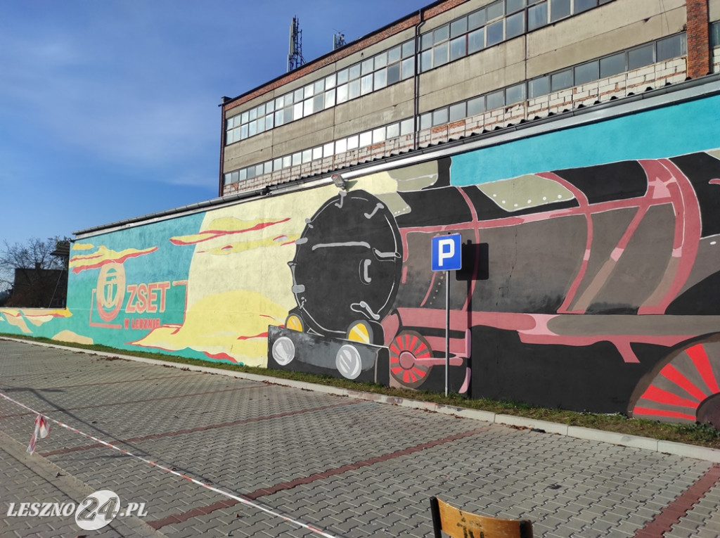 Ostatnie szlify przy muralu