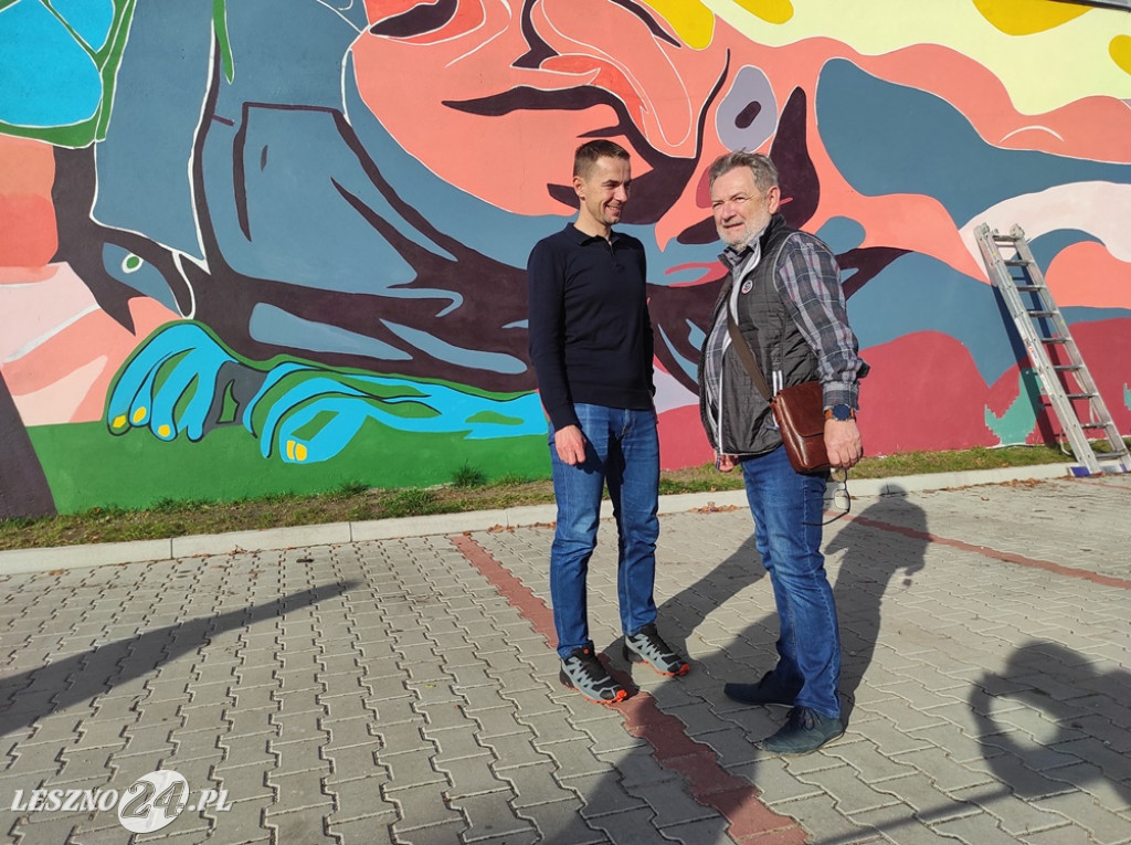 Ostatnie szlify przy muralu