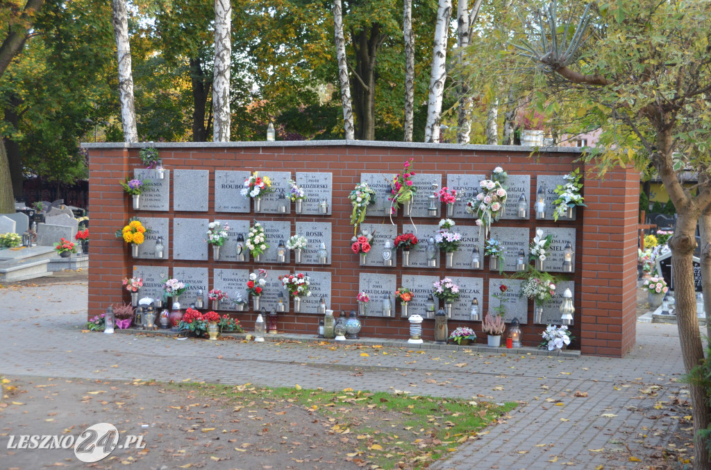 Nowe kolumbaria na Cmentarzu Parafialnym