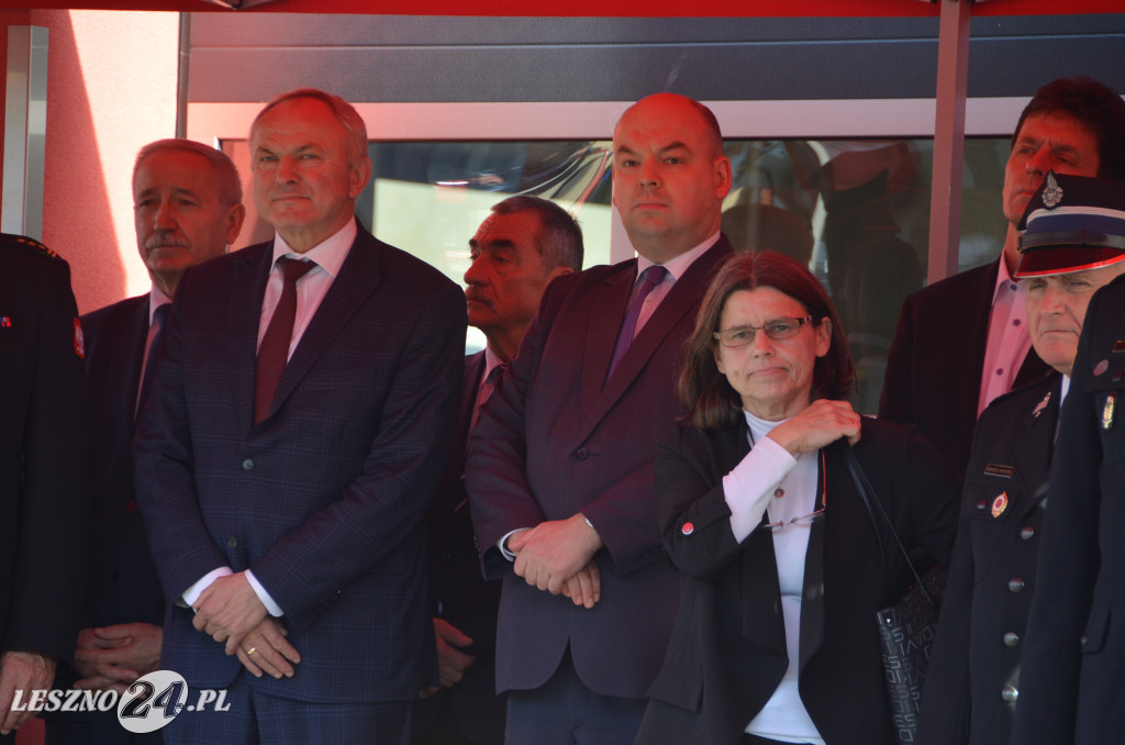 Młodzi strażacy odebrali promesy