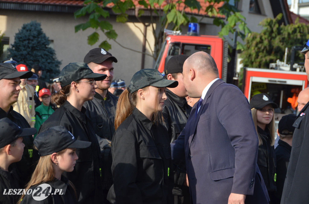 Młodzi strażacy odebrali promesy