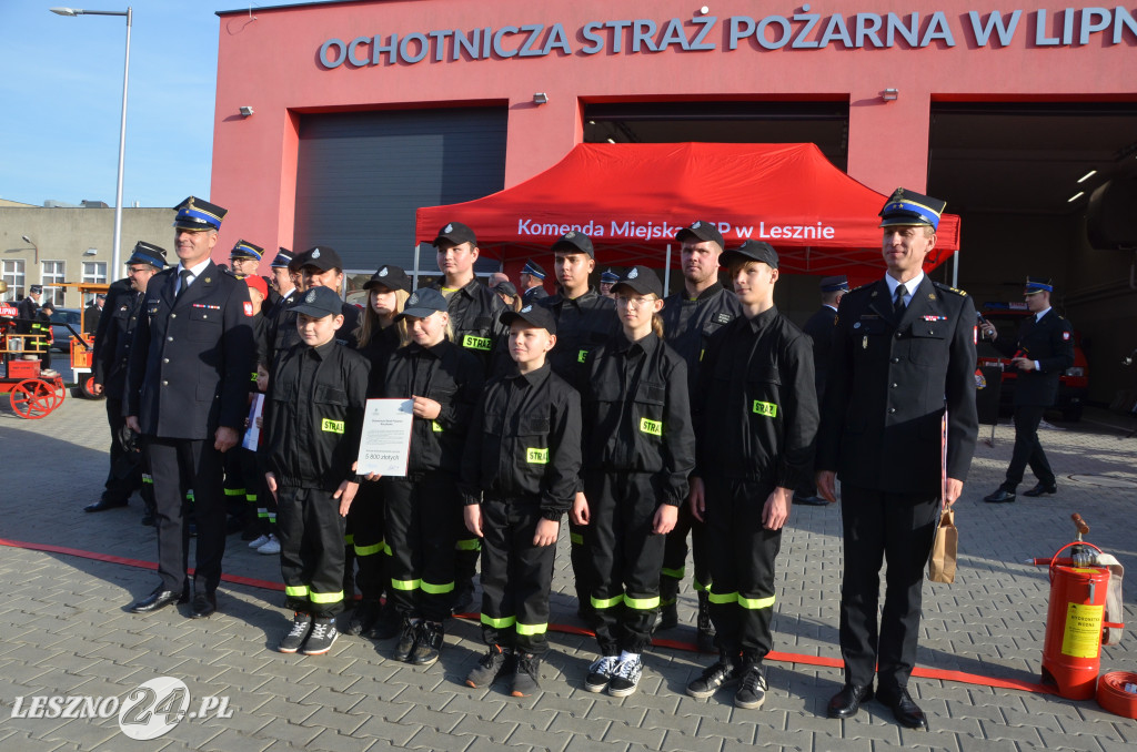 Młodzi strażacy odebrali promesy
