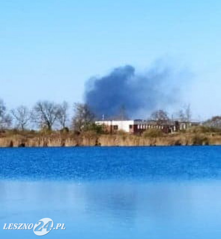 Pożar na złomowisku w Wilkowicach