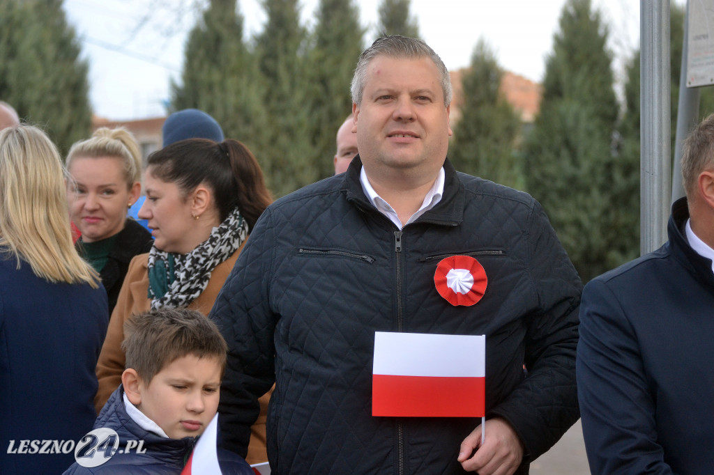 Uroczyste wciągnięcie flagi na maszt