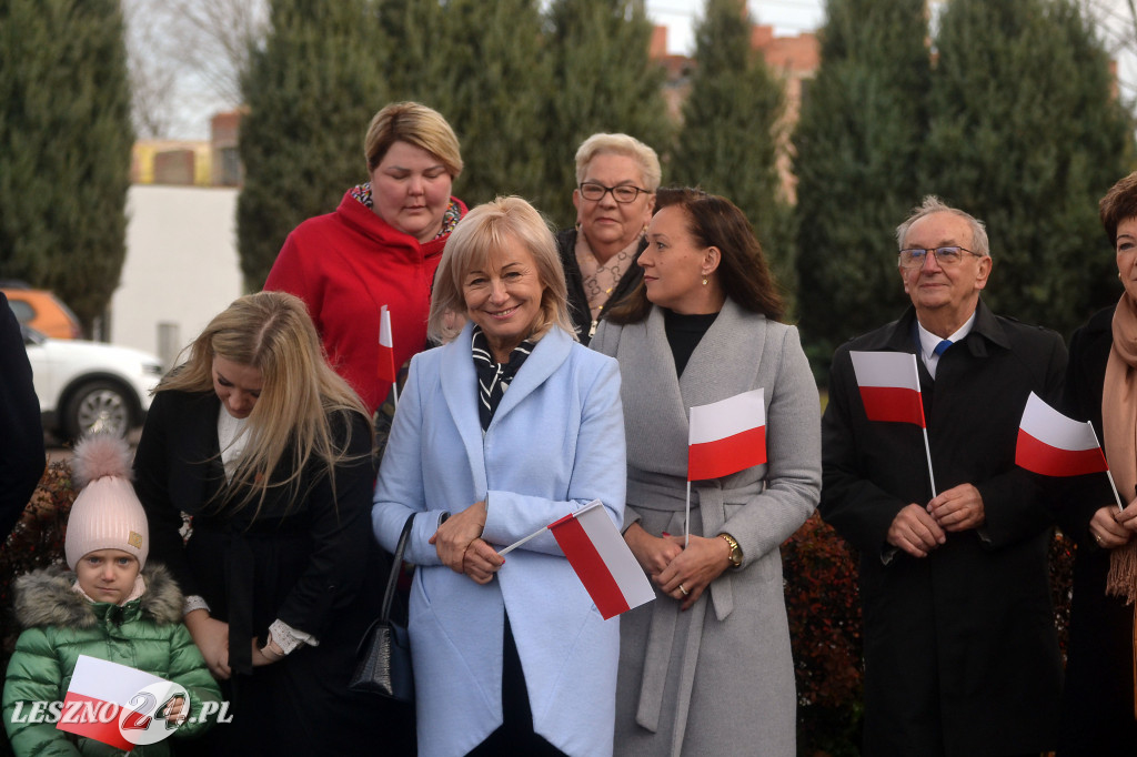 Uroczyste wciągnięcie flagi na maszt
