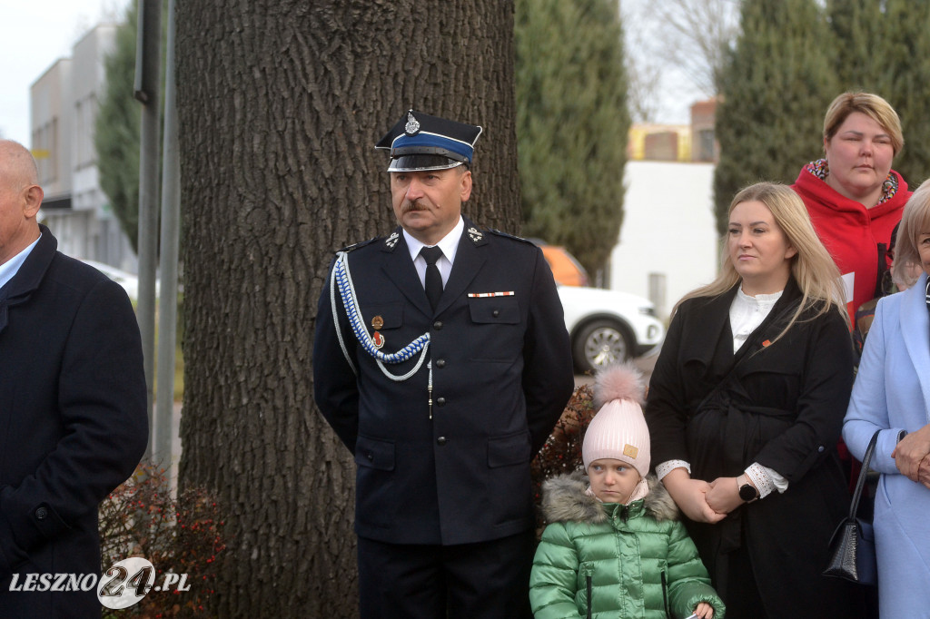 Uroczyste wciągnięcie flagi na maszt