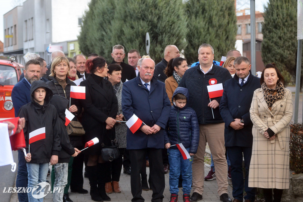 Uroczyste wciągnięcie flagi na maszt
