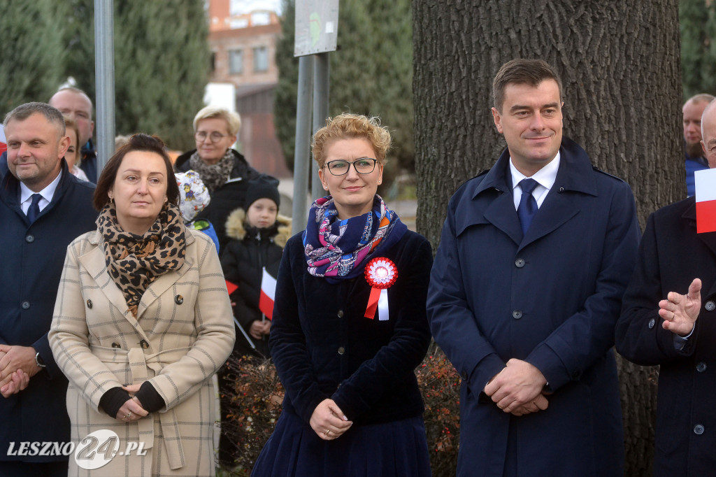 Uroczyste wciągnięcie flagi na maszt