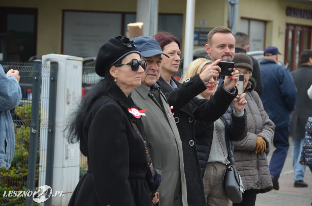 Uroczysta zbiórka pod pomnikiem