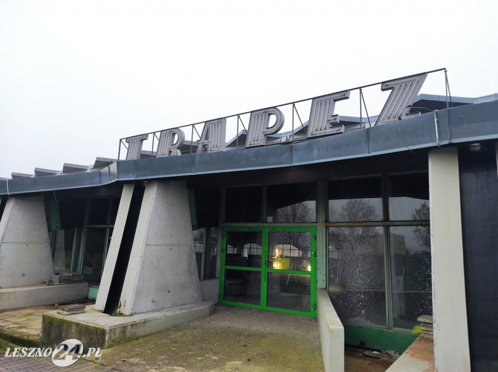 Co się dzieje w Trapezie?