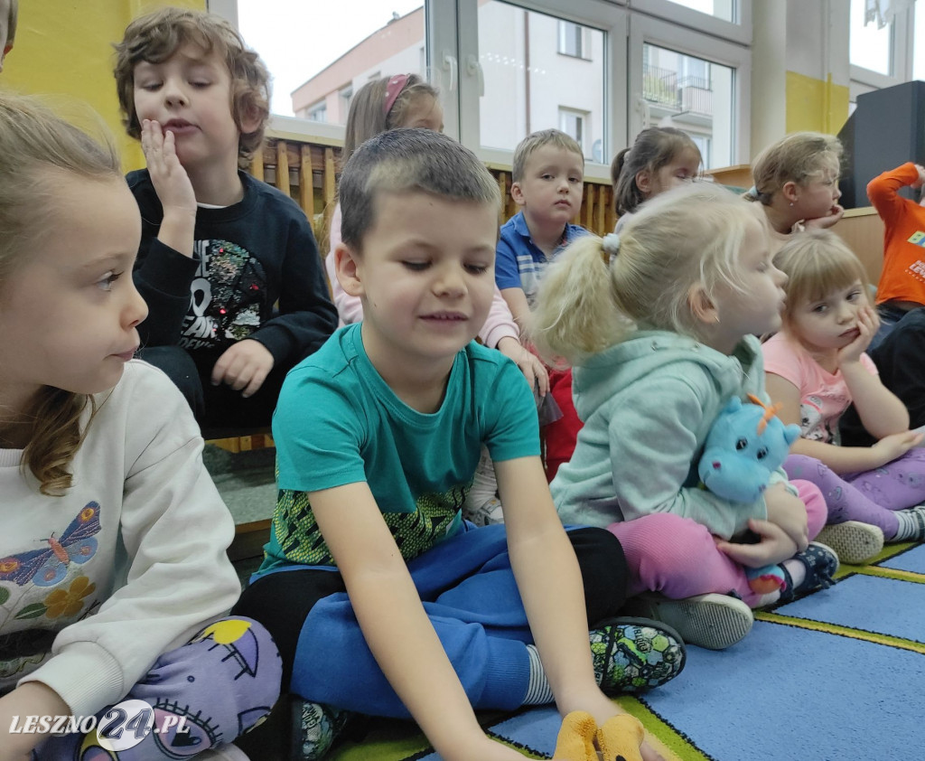 Ratownicy medyczni edukują